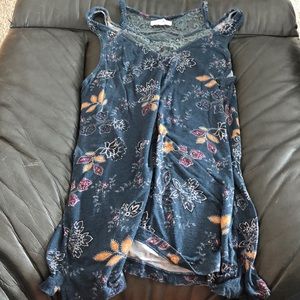 Maurice’s tank top